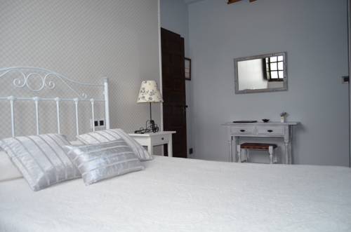 Imagen de la habitación del Hotel Posada Real La Monta&ntilde;esa. Foto 4