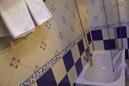 Imagen de la habitación del Hotel Posada Real La Monta&ntilde;esa. Foto 7