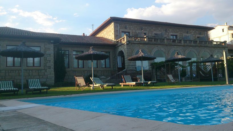 Imagen de la piscina del Hotel Posada Real Restaurante El Linar Del Zaire. Foto 12