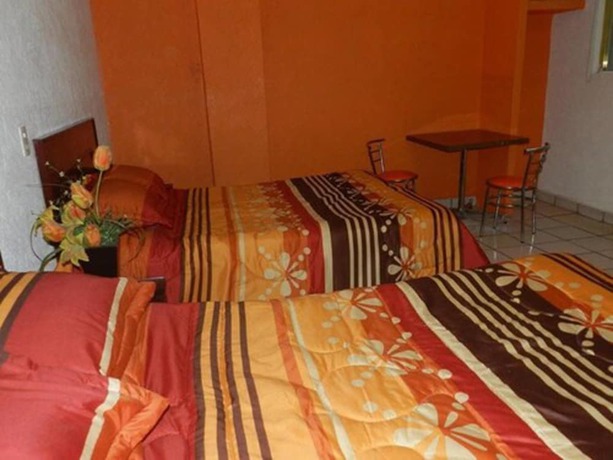 Imagen de la habitación del Hotel Posada Ruisenor. Foto 5