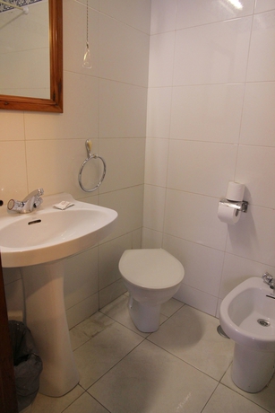 Imagen de la habitación del Hotel Posada San Julián. Foto 16