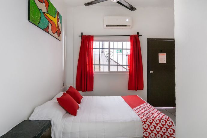 Imagen de la habitación del Hotel Posada Santiago Manzanillo. Foto 7
