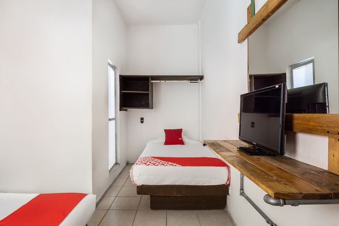 Imagen de la habitación del Hotel Posada Santiago Manzanillo. Foto 8