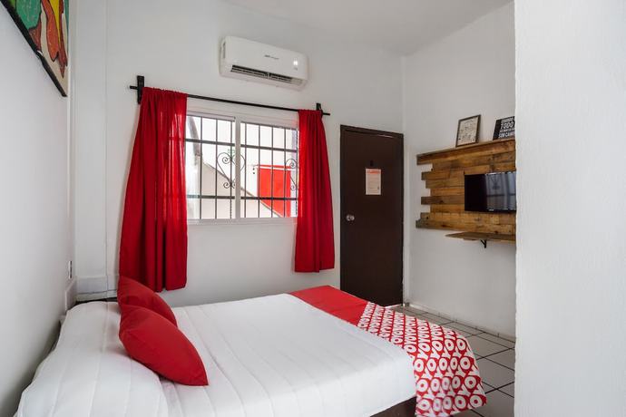 Imagen de la habitación del Hotel Posada Santiago Manzanillo. Foto 9