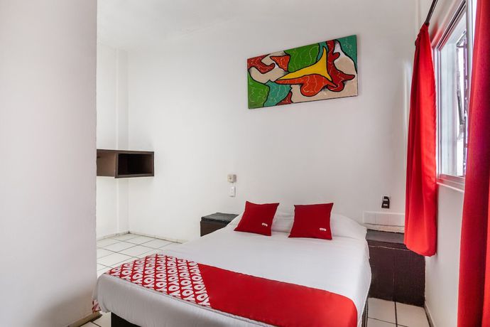 Imagen de la habitación del Hotel Posada Santiago Manzanillo. Foto 11