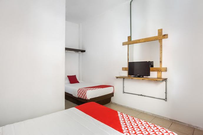 Imagen de la habitación del Hotel Posada Santiago Manzanillo. Foto 13