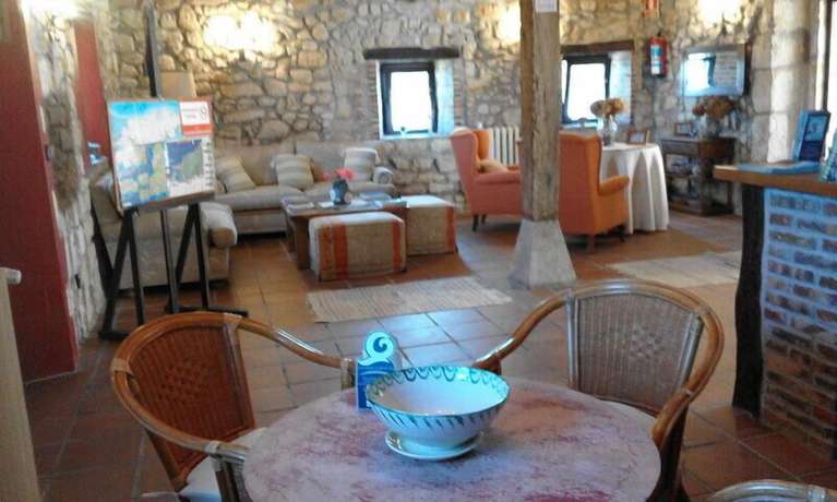 Imagen del bar/restaurante del Hotel Posada Somavilla. Foto 2