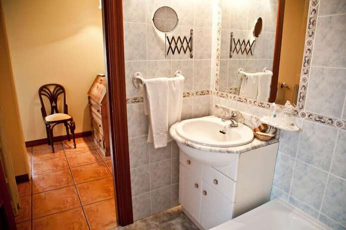 Imagen de la habitación del Hotel Posada Somavilla. Foto 9
