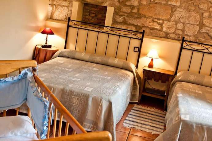 Imagen de la habitación del Hotel Posada Somavilla. Foto 15