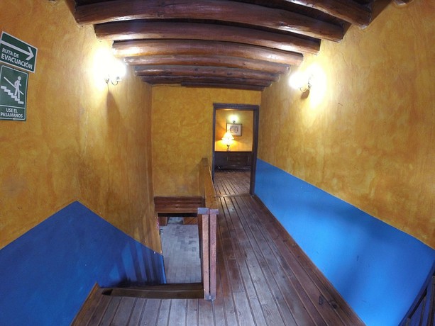 Imagen de los interiores del Hotel Posada St Cruz Creel. Foto 10