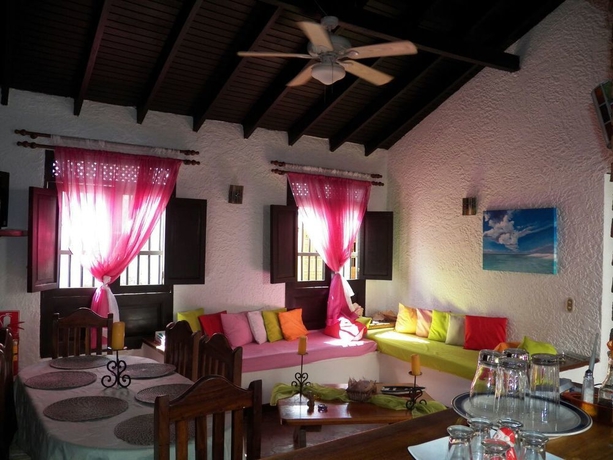 Imagen de los interiores del Hotel Posada Va Pensiero. Foto 10