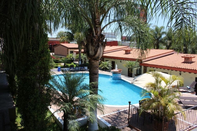 Imagen de la piscina del Hotel Posada Virreyes. Foto 15