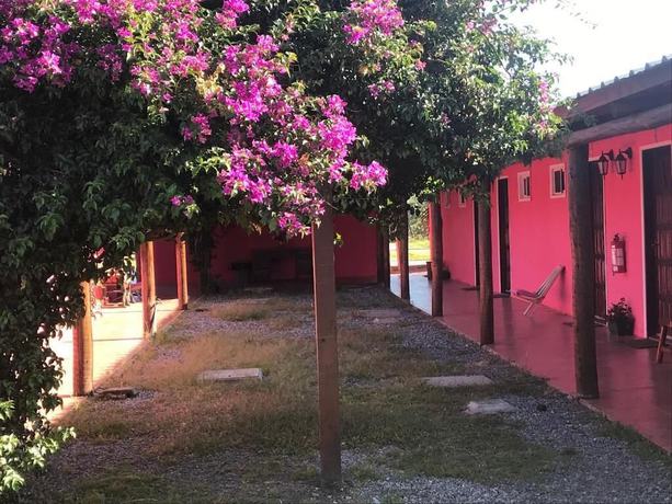 Imagen de los exteriores del Hotel Posada de Campo Lo de Fatsia. Foto 11