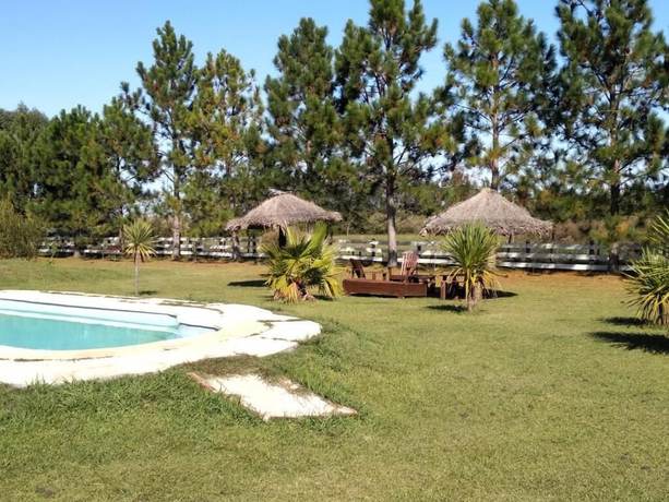 Imagen de la piscina del Hotel Posada de Campo Lo de Fatsia. Foto 20