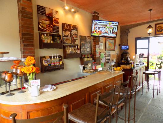 Imagen del bar/restaurante del Hotel Posada de San Carlos. Foto 2