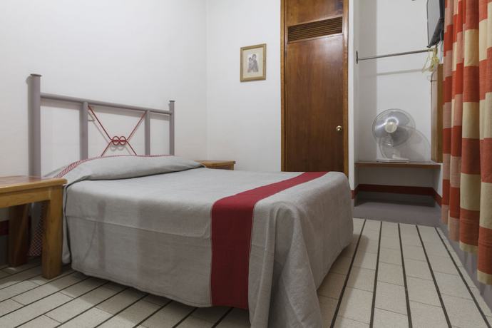 Imagen de la habitación del Hotel Posada del Cid. Foto 8