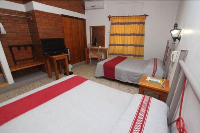 Imagen de la habitación del Hotel Posada del Cid. Foto 10