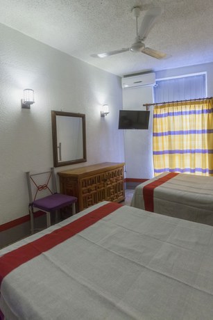 Imagen de la habitación del Hotel Posada del Cid. Foto 12