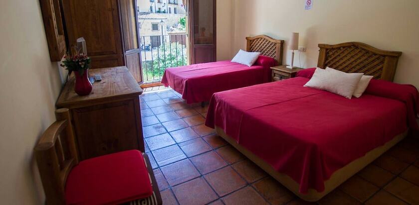Imagen de la habitación del Hotel Posada del Hu&eacute;car. Foto 18
