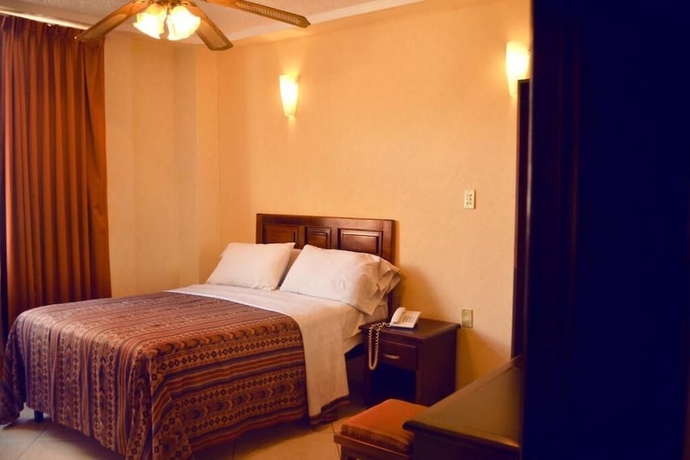 Imagen de la habitación del Hotel Posada del Marques, San Juan de los Lagos. Foto 15