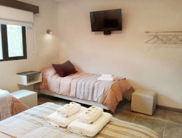 Imagen de la habitación del Hotel Posada y Caba&ntilde;as El Barranco. Foto 7