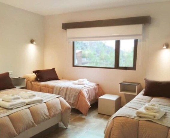 Imagen de la habitación del Hotel Posada y Caba&ntilde;as El Barranco. Foto 16