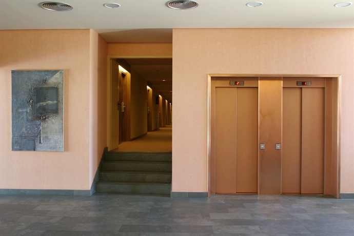 Imagen de los interiores del Hotel Posadas De España Málaga. Foto 9