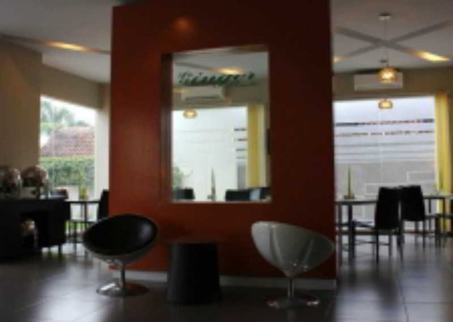 Imagen de los interiores del Hotel Pose in. Foto 17