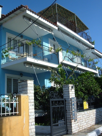 Imagen general del Hotel Poseidon Apartments. Foto 2