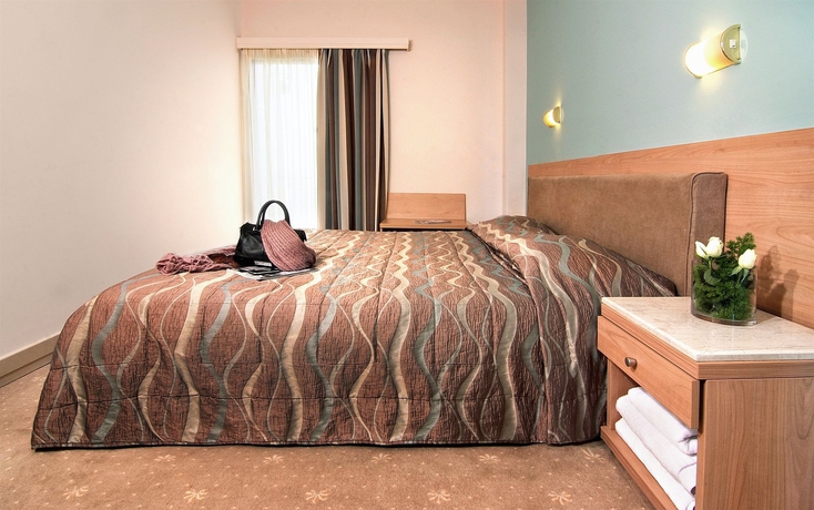 Imagen de la habitación del Hotel Poseidon Athens. Foto 3
