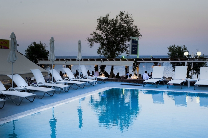Imagen general del Hotel Poseidon Beach. Foto 1