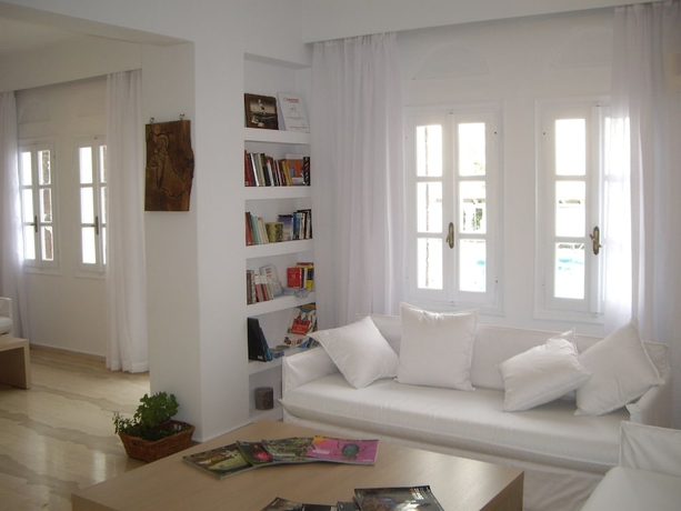 Imagen de los interiores del Hotel Poseidon Beach. Foto 19