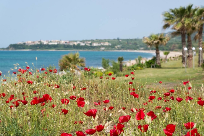 Imagen de los exteriores del Hotel Poseidon Beach, Kastrosikiá. Foto 8