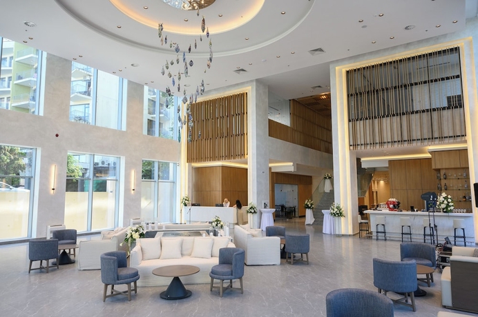 Imagen de los interiores del Hotel Poseidon Beach Resort. Foto 13