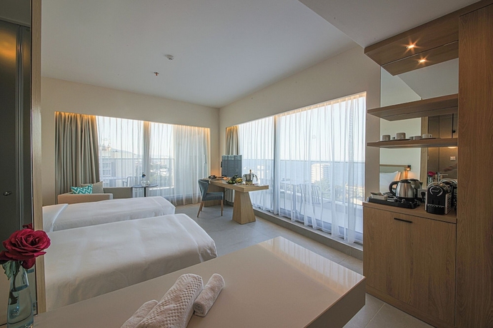 Imagen de la habitación del Hotel Poseidon Beach Resort. Foto 12