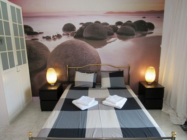 Imagen general del Hotel Poseidon Beach Villas. Foto 5