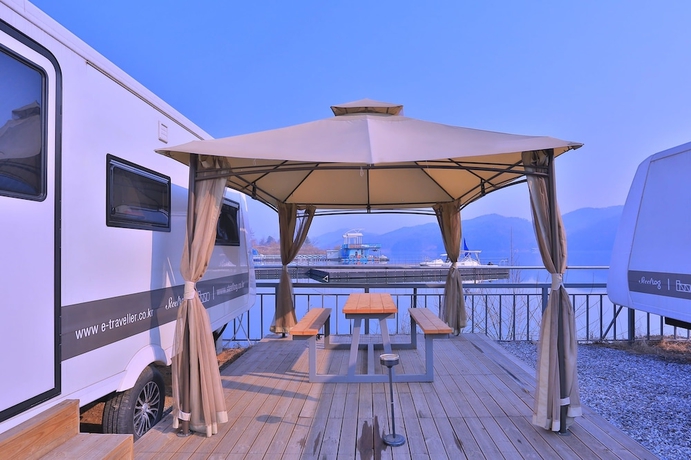 Imagen de los interiores del Hotel Poseidon Caravan - Campsite. Foto 19