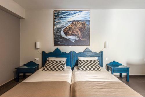 Imagen de la habitación del Hotel Poseidon, Castel&oacute;rizo. Foto 2