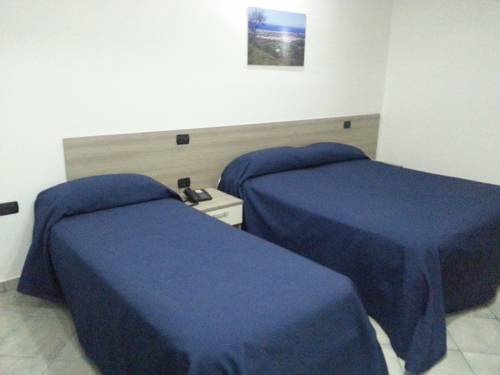 Imagen de la habitación del Hotel Poseidon, Corigliano Calabro. Foto 3