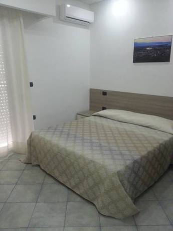 Imagen de la habitación del Hotel Poseidon, Corigliano Calabro. Foto 8