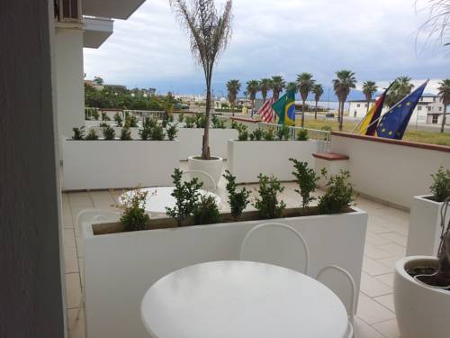 Imagen de la habitación del Hotel Poseidon, Corigliano Calabro. Foto 10