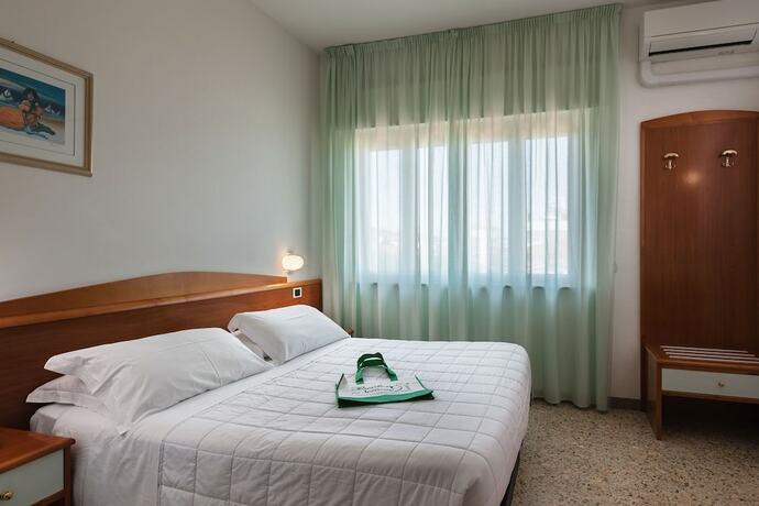 Imagen general del Hotel Poseidon E Nettuno. Foto 7