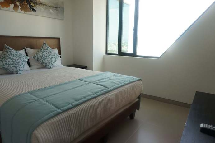 Imagen de la habitación del Hotel Poseidon, Manta. Foto 13