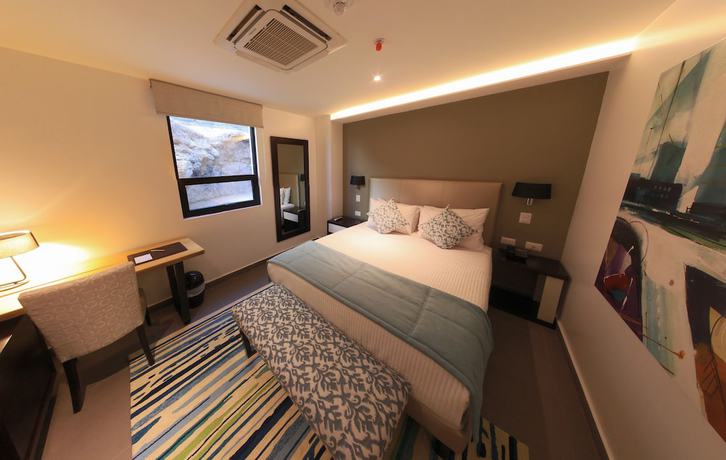 Imagen de la habitación del Hotel Poseidon, Manta. Foto 17