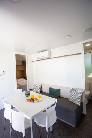 Imagen de la habitación del Hotel Poseidon Mobile Home Resort - Campsite. Foto 14