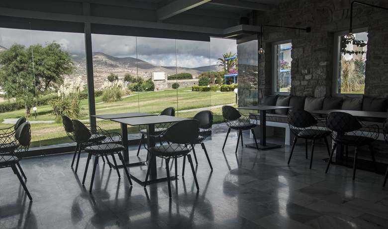 Imagen del bar/restaurante del Hotel Poseidon Of Paros. Foto 1