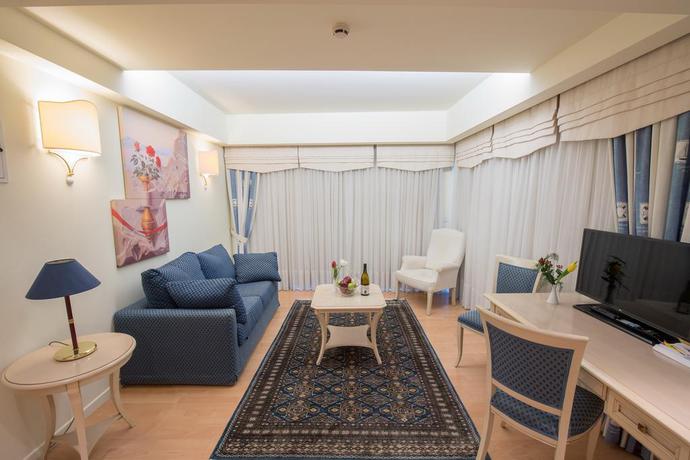 Imagen general del Hotel Poseidon Palace, Lakopetra Achaia. Foto 2