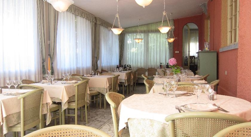 Imagen del bar/restaurante del Hotel Poseidon, Pietrasanta. Foto 2