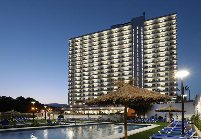 Imagen de los exteriores del Hotel Poseidon Playa. Foto 6