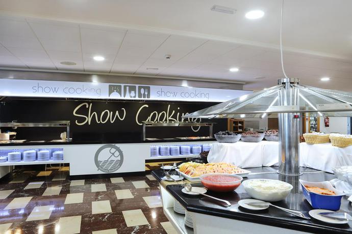 Imagen de los interiores del Hotel Poseidon Playa. Foto 13